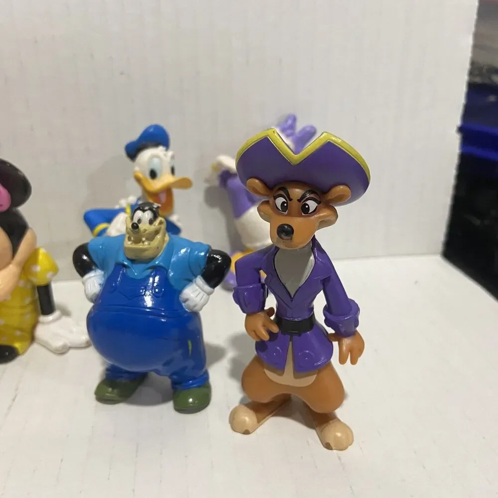 Lot of 9 Mixed Disney PVC Cake Toppers Mickey Minnie Donald Daisy Goofy Pirate